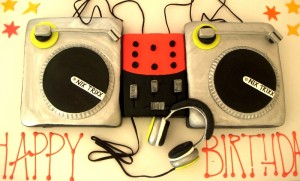 dj-console-cake