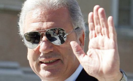 dimitris-avramopoulos-rayban