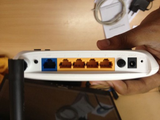 TP-LINK-TL-WR740N-ports