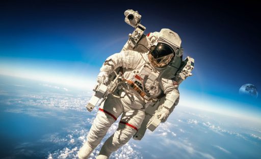 kammenos_astronautis