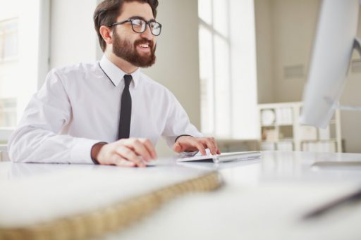 bearded-man-working-alone_1098-2067