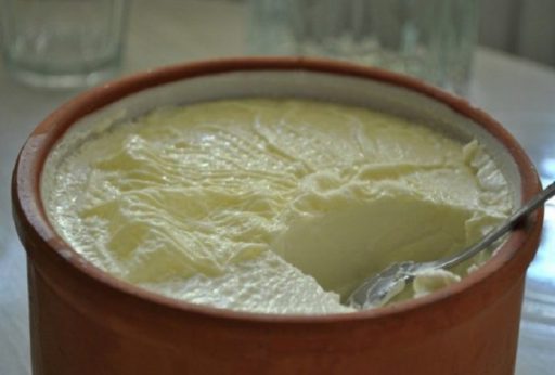 giaourti_petsa