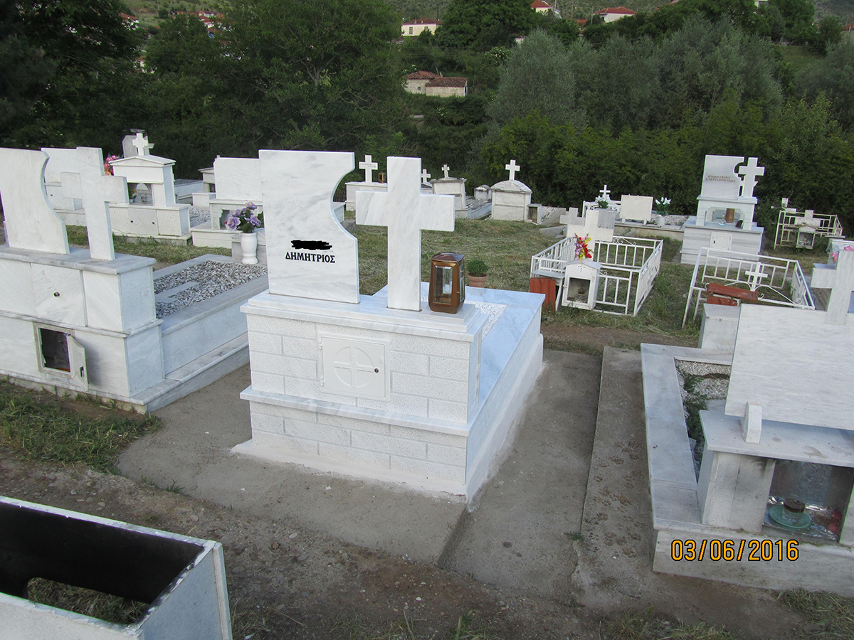 Δείτε πού είναι σήμερα ο παπιόζος που άναψε τσιγάρο με τις σπίθες από το σκουλαρίκι πάνω στη στροφή