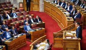 vouli_tsipras_mitsotakis