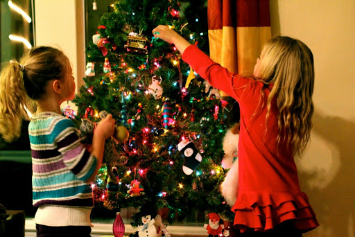 Εκατοντάδες νοικοκυριά στόλισαν χθες χριστουγεννιάτικο δέντρο παρακολουθώντας το «Love Actually» στο Star