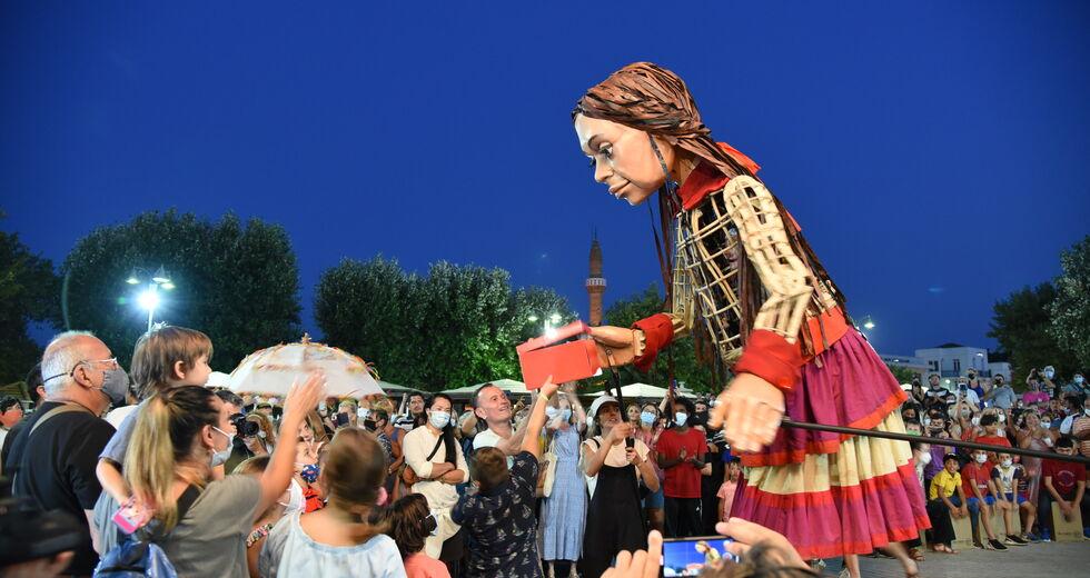 42χρονος ακροδεξιός βλέπει συνεχώς εφιάλτες με κουκλοθέατρο
